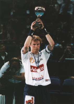 WFC2002f7b0017